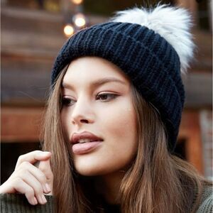 L.A. HEARTS Thick Yarn Pom Beanie Winter Hat